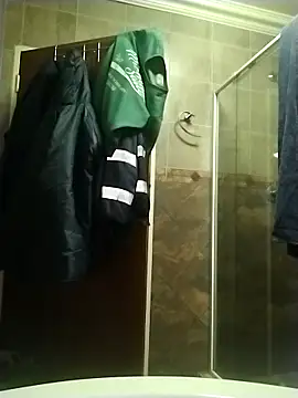 Snapshot of Nawtyslaveteen chatting on 12/17/25, 02:28 Nawtyslaveteen online show from 12/17/25, 02:28