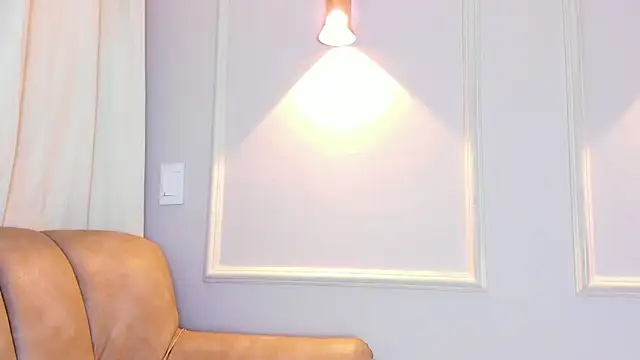 Lia walton online show from 12/16/25, 12:21