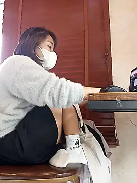 Michiko1 online show from 02/12/25, 07:55