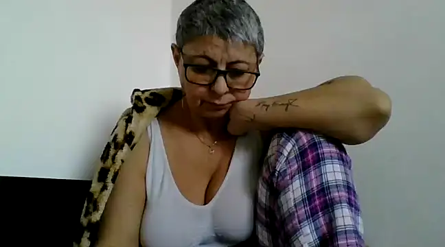 roseblak42 online show from 02/20/25, 02:35