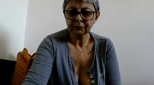 roseblak42 online show from 03/22/25, 12:14