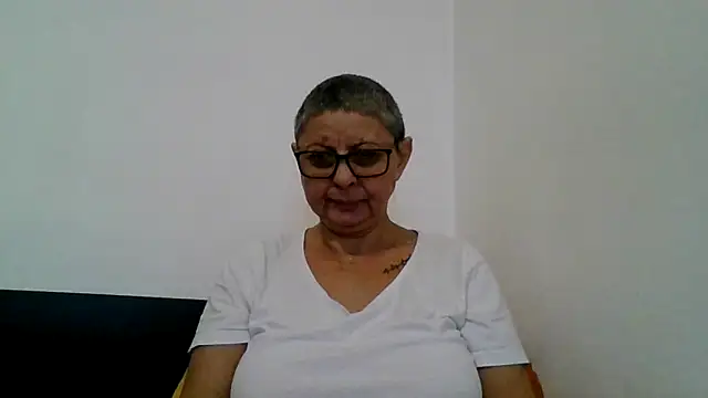 roseblak42 online show from 11/23/25, 07:19