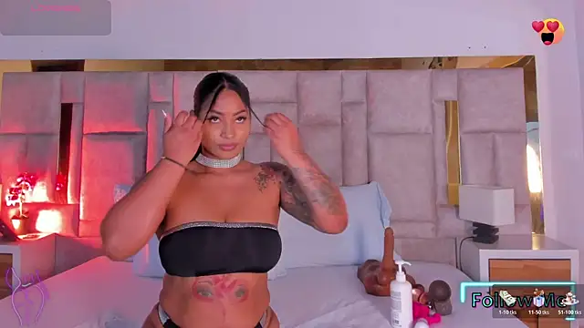 Miss Abigail  online show from 10/20/25, 01:44