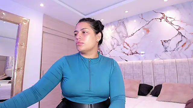 kiana cream online show from 11/17/25, 11:49