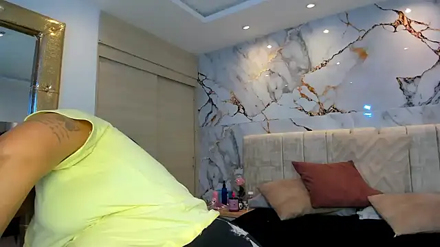 kiana cream online show from 06/25/26, 12:31