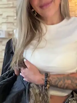  Abril-Office1 online show from 10/16/25, 03:46