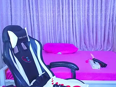 Pretty-shally online show from 04/14/26, 12:16