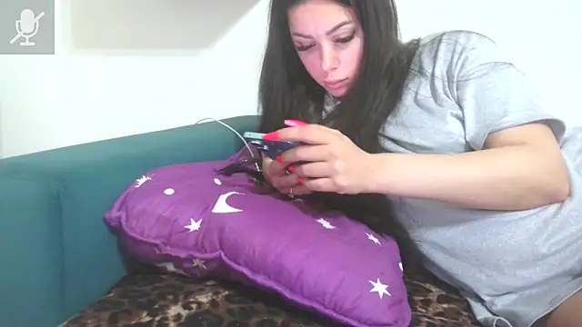 Snapshot of LovelyJulliette chatting on 04/21/26, 03:39 LovelyJulliette online show from 04/21/26, 03:39