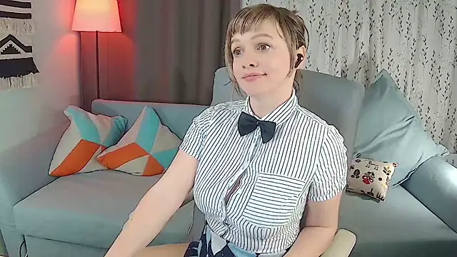 NandiSmile online show from 02/17/26, 05:30