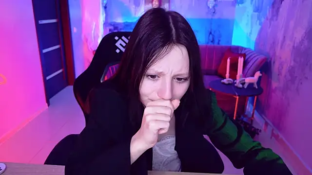 Snapshot of VeliraBraitberg chatting on 12/18/24, 02:17 VeliraBraitberg online show from 12/18/24, 02:17