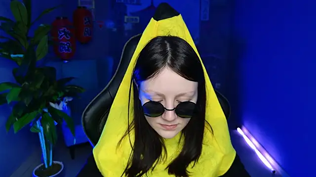 Snapshot of VeliraBraitberg chatting on 12/25/24, 08:07 VeliraBraitberg online show from 12/25/24, 08:07