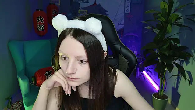 Snapshot of VeliraBraitberg chatting on 12/29/24, 05:10 VeliraBraitberg online show from 12/29/24, 05:10