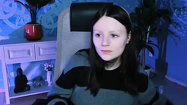 Snapshot of VeliraBraitberg chatting on 12/30/24, 11:15 VeliraBraitberg online show from 12/30/24, 11:15