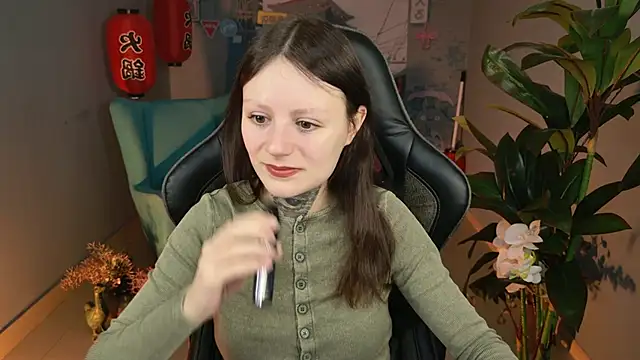 Snapshot of VeliraBraitberg chatting on 01/25/25, 05:07 VeliraBraitberg online show from 01/25/25, 05:07