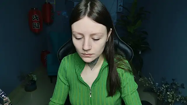 Snapshot of VeliraBraitberg chatting on 02/23/25, 05:01 VeliraBraitberg online show from 02/23/25, 05:01