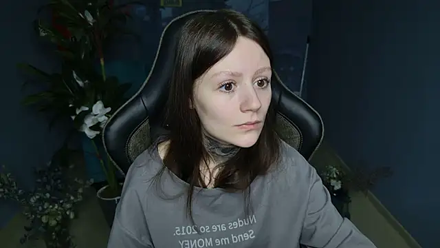 Snapshot of VeliraBraitberg chatting on 02/26/25, 05:09 VeliraBraitberg online show from 02/26/25, 05:09