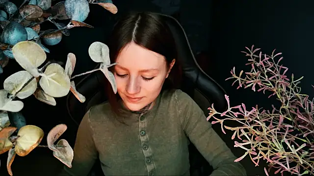 Snapshot of VeliraBraitberg chatting on 03/14/25, 08:10 VeliraBraitberg online show from 03/14/25, 08:10