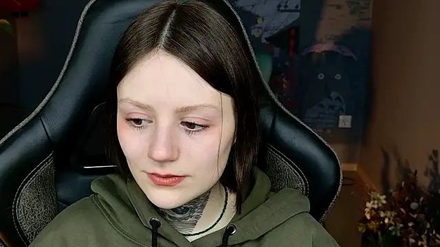 Snapshot of VeliraBraitberg chatting on 03/23/25, 08:15 VeliraBraitberg online show from 03/23/25, 08:15