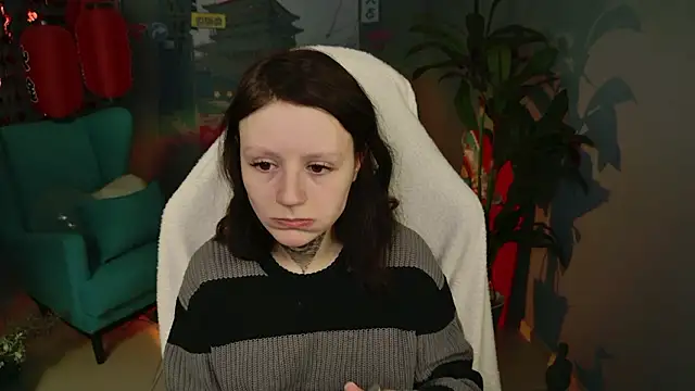 Snapshot of VeliraBraitberg chatting on 02/26/26, 01:10 VeliraBraitberg online show from 02/26/26, 01:10