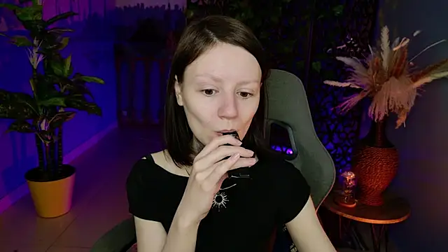 Snapshot of VeliraBraitberg chatting on 06/07/26, 05:44 VeliraBraitberg online show from 06/07/26, 05:44