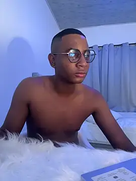 Arwens bell08 online show from 02/09/25, 07:27