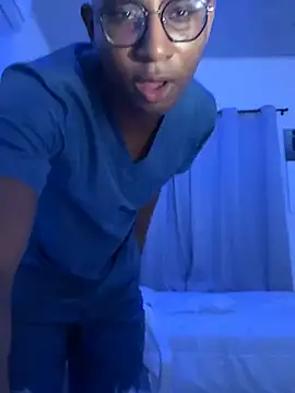 Arwens bell08 online show from 02/11/25, 11:54