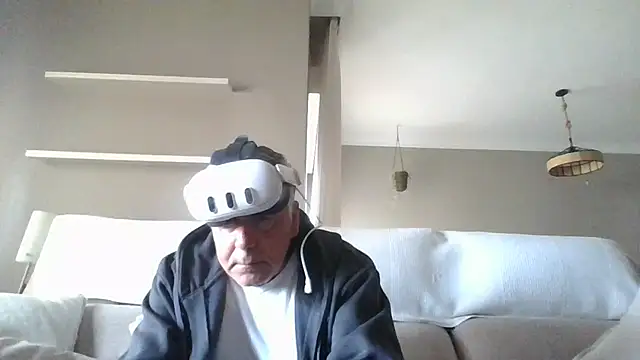 Snapshot of fransexdol chatting on 03/14/25, 11:56 fransexdol online show from 03/14/25, 11:56