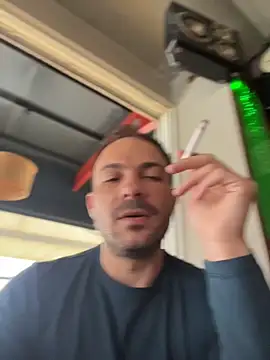 Adventurehotman online show from 04/11/26, 07:45