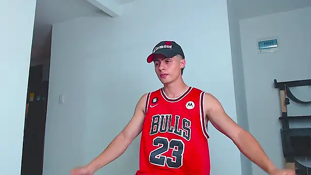 Stiven CL online show from 09/09/25, 12:21