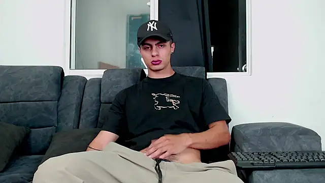 Stiven CL online show from 09/14/25, 10:42