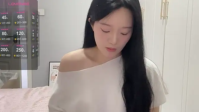 rose-u online show from 09/28/25, 02:06