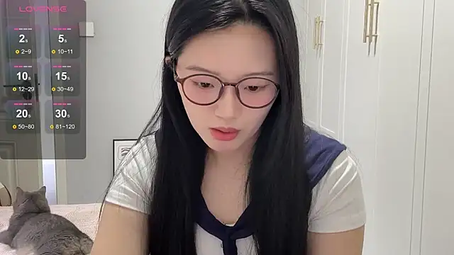 rose-u online show from 10/08/25, 02:31