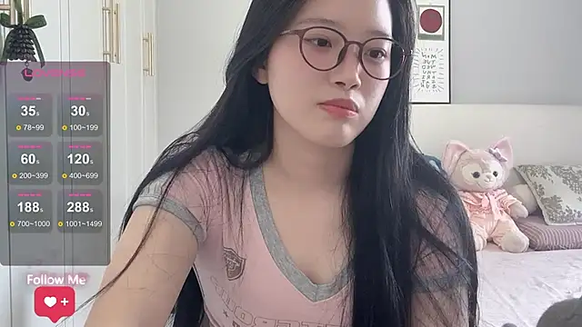 Snapshot of rose-u chatting on 05/10/26, 01:22 rose-u online show from 05/10/26, 01:22