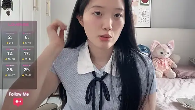 Snapshot of rose-u chatting on 05/18/26, 04:51 rose-u online show from 05/18/26, 04:51