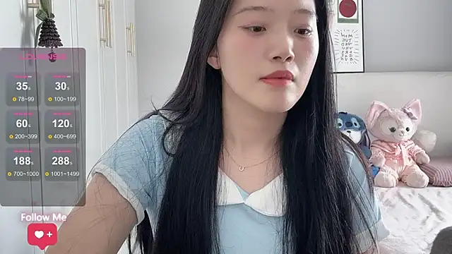 Snapshot of rose-u chatting on 05/20/26, 03:56 rose-u online show from 05/20/26, 03:56