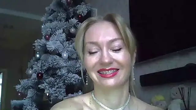 ZarinaSwift online show from 12/23/24, 04:44