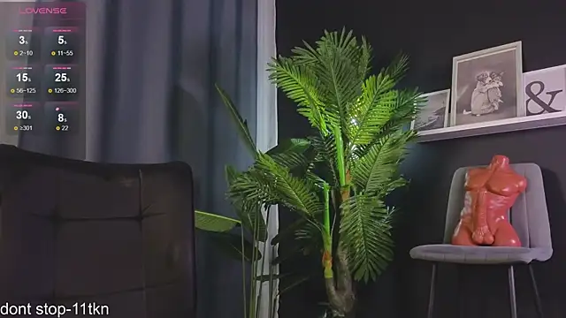 milly shy online show from 12/20/24, 10:38