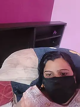 Snapshot of RESHMA_21 chatting on 06/18/26, 10:14 RESHMA 21 online show from 06/18/26, 10:14