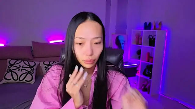  MIURA  online show from 12/01/25, 12:37