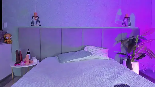 LiaVelez online show from 03/13/25, 01:07