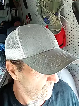 Hotbodyscottie online show from 12/26/24, 09:04