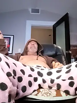 Hotbodyscottie online show from 02/18/25, 10:49