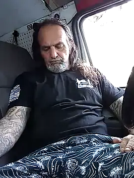 Hotbodyscottie online show from 02/25/25, 10:50