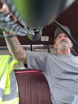 Hotbodyscottie online show from 03/16/26, 04:55