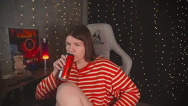 cuteamberlyyy online show from 11/27/25, 03:30