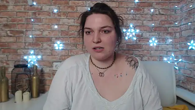 Amelia Kiss  online show from 01/31/25, 06:46