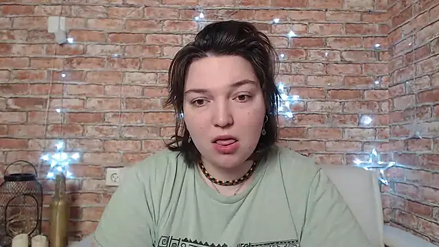 Amelia Kiss  online show from 02/28/25, 12:43