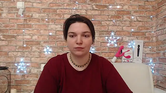 Amelia Kiss  online show from 12/15/25, 12:37