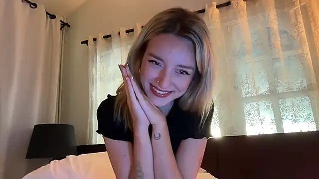 SirenaBelle online show from 12/14/25, 12:49