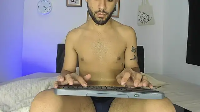 Snapshot of Alex_BigDickkk chatting on 11/26/25, 09:49 Alex BigDickkk online show from 11/26/25, 09:49